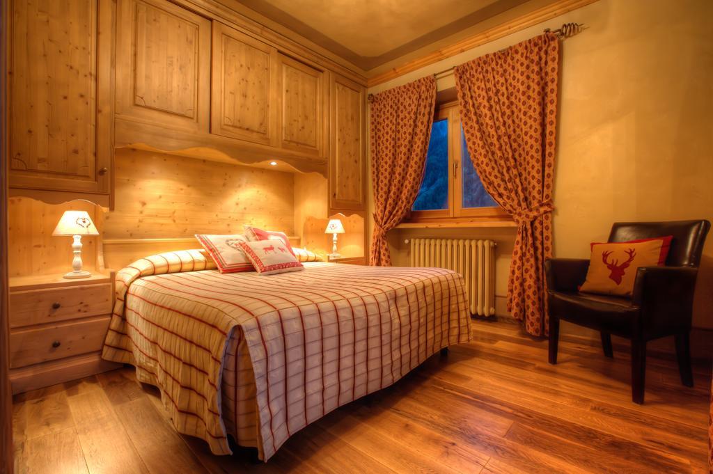 B&B Residence Checrouit Курмайор Экстерьер фото