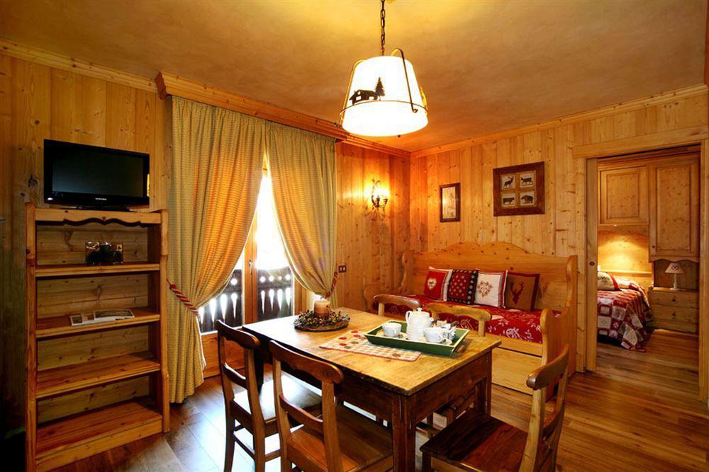 B&B Residence Checrouit Курмайор Экстерьер фото
