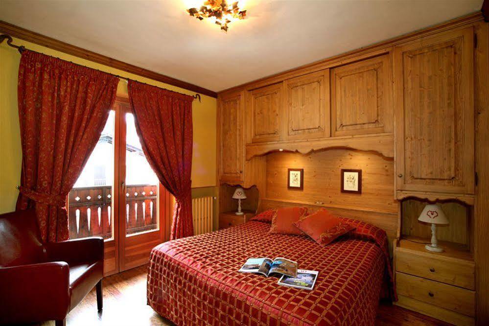 B&B Residence Checrouit Курмайор Экстерьер фото